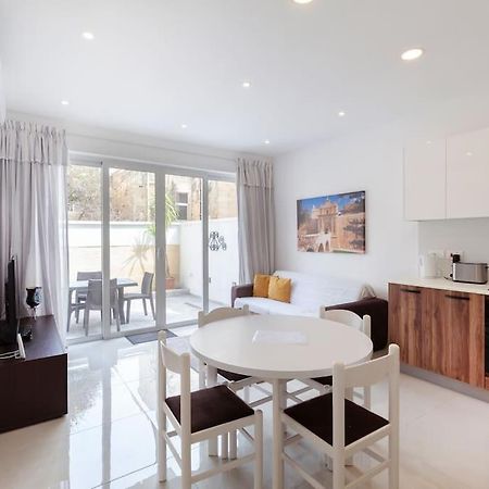 Comfy Apt With Terrace, 5 Mins To Sliema Ferries By 360 Estates Gzira Zewnętrze zdjęcie