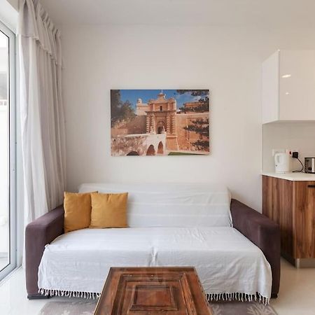 Comfy Apt With Terrace, 5 Mins To Sliema Ferries By 360 Estates Gzira Zewnętrze zdjęcie