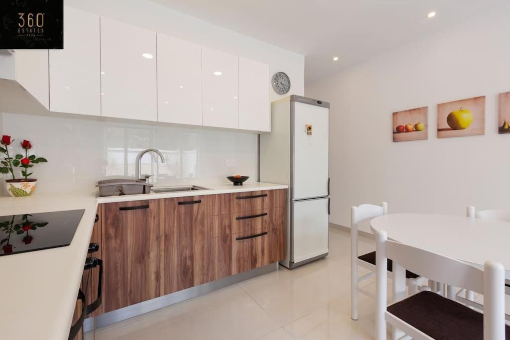 Comfy Apt With Terrace, 5 Mins To Sliema Ferries By 360 Estates Gzira Zewnętrze zdjęcie