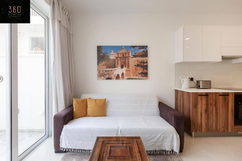 Comfy Apt With Terrace, 5 Mins To Sliema Ferries By 360 Estates Gzira Zewnętrze zdjęcie