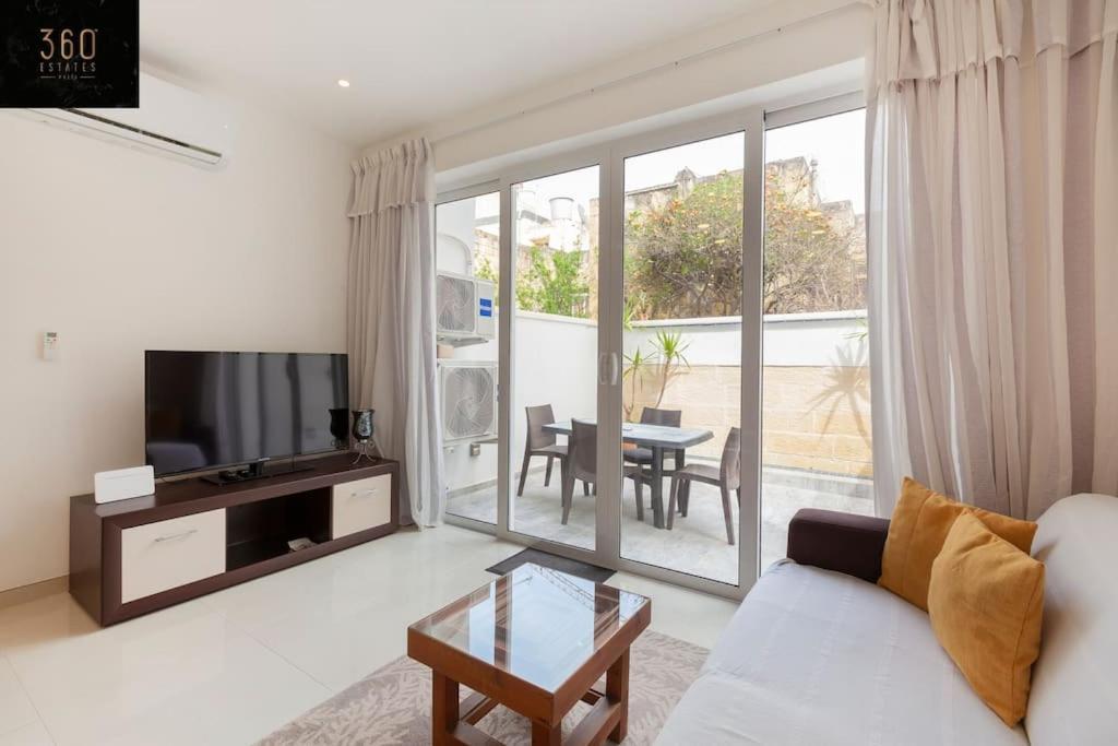 Comfy Apt With Terrace, 5 Mins To Sliema Ferries By 360 Estates Gzira Zewnętrze zdjęcie