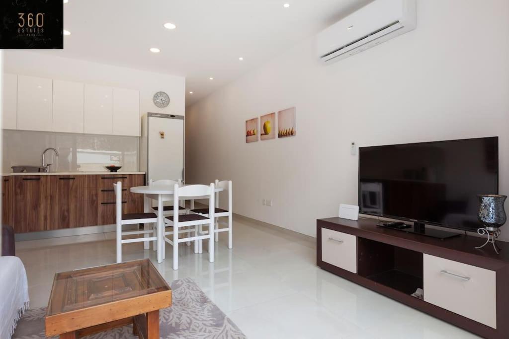 Comfy Apt With Terrace, 5 Mins To Sliema Ferries By 360 Estates Gzira Zewnętrze zdjęcie