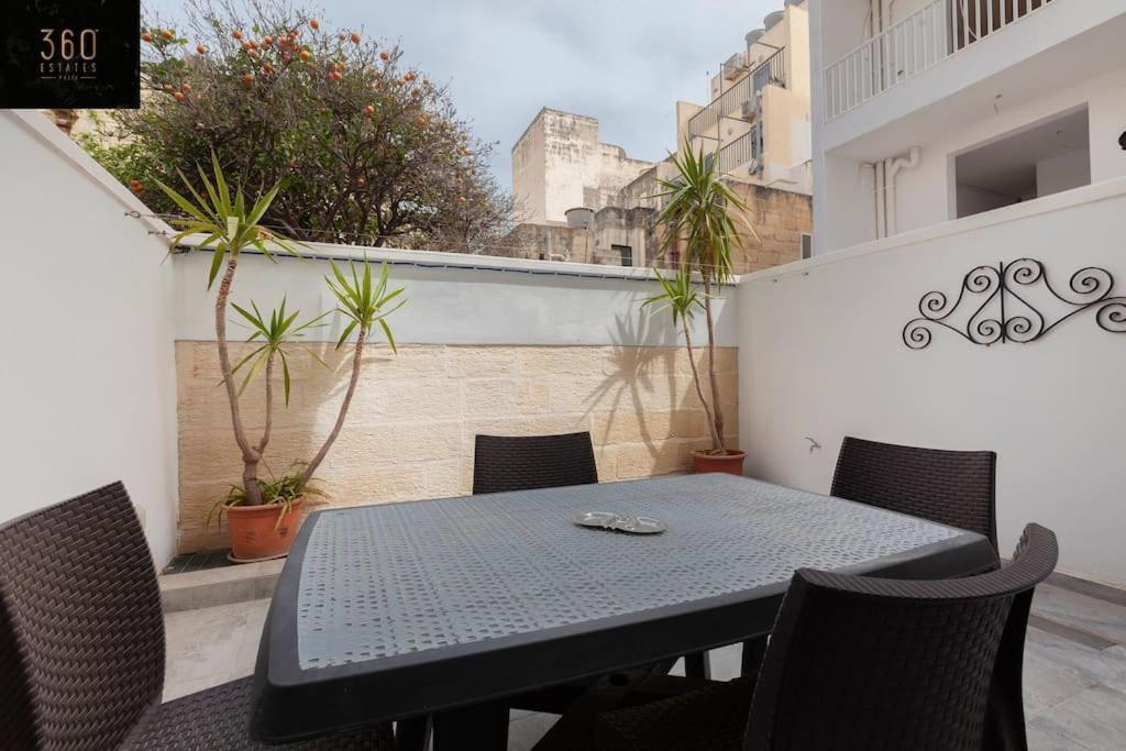 Comfy Apt With Terrace, 5 Mins To Sliema Ferries By 360 Estates Gzira Zewnętrze zdjęcie