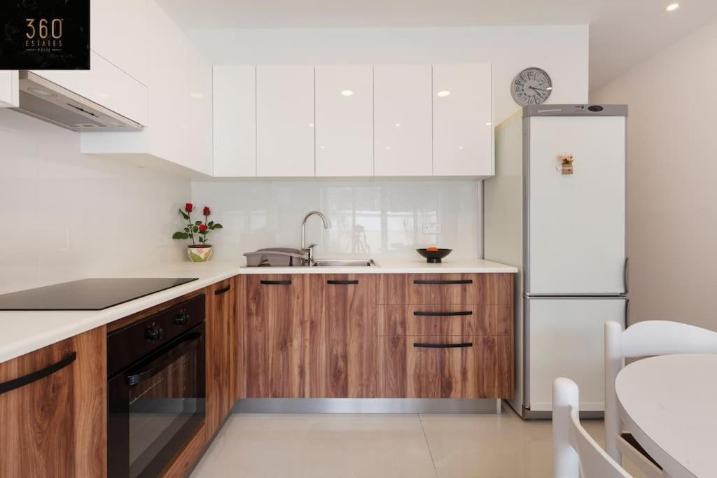 Comfy Apt With Terrace, 5 Mins To Sliema Ferries By 360 Estates Gzira Zewnętrze zdjęcie